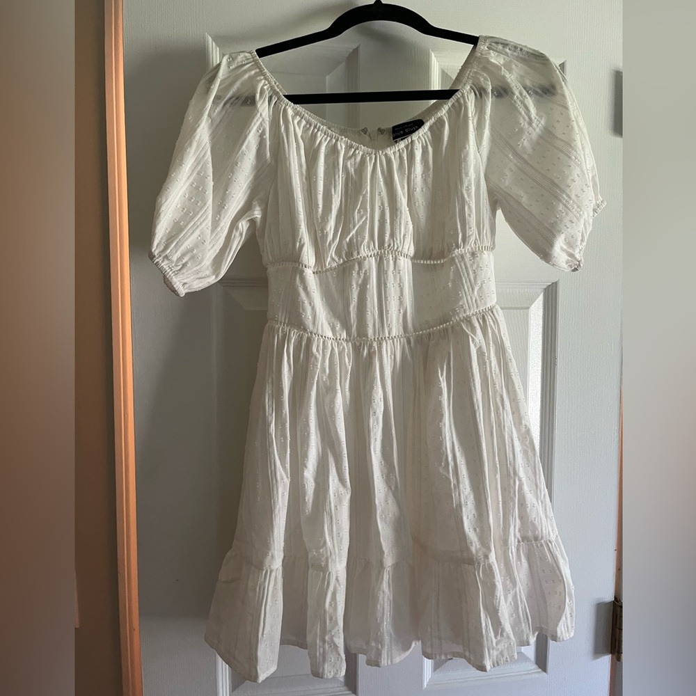 White mini Dress